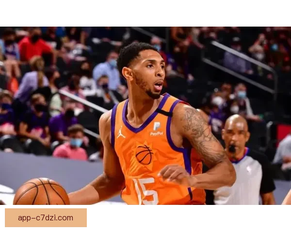 佩恩三分全中轰32分 成费城球迷新英雄 佩恩三分全中轰32分 成费城球迷新英雄